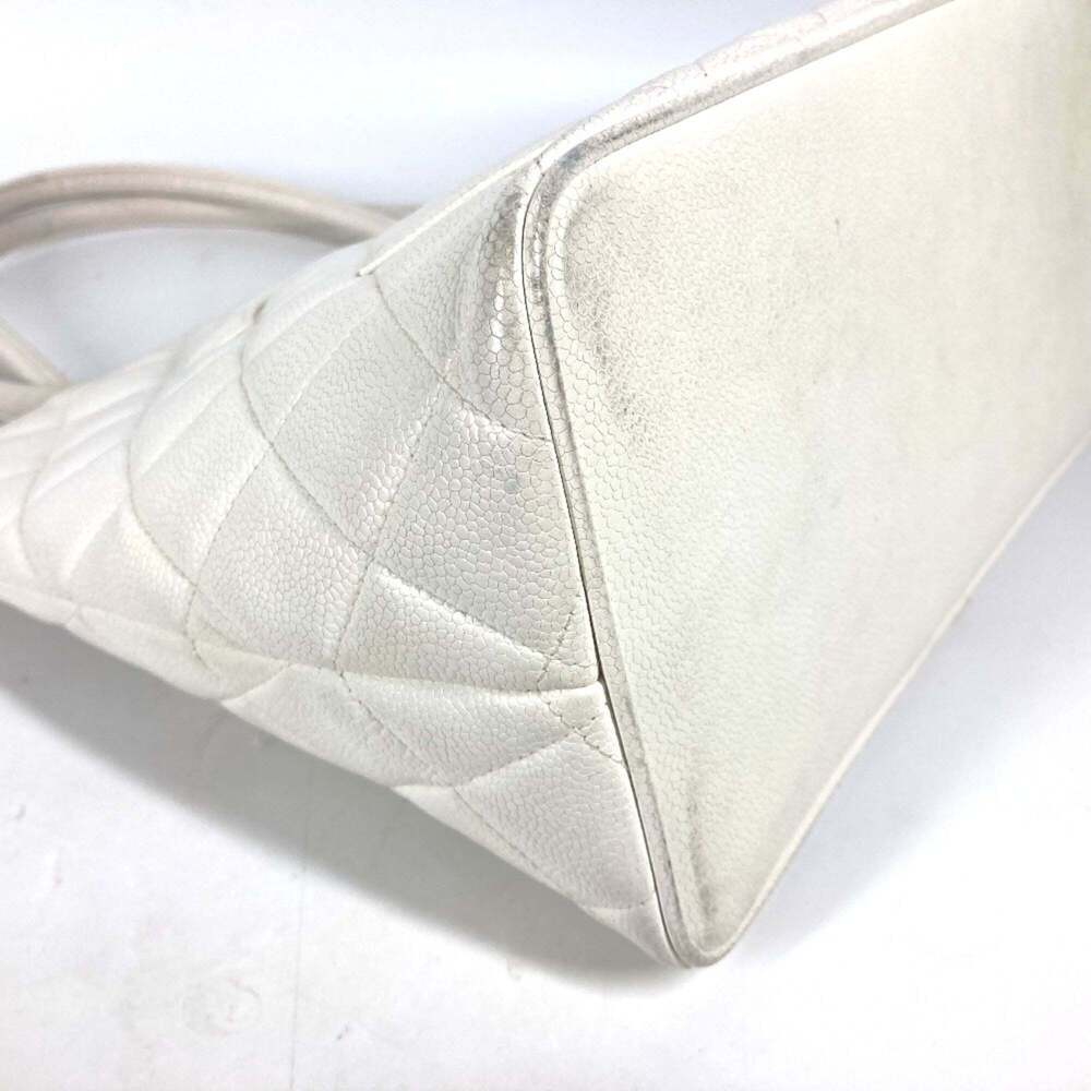 CHANEL White Caviar Leather Logo Shoulder Bag - Picture 7 of 16